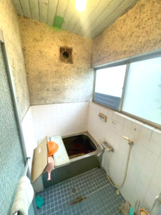 土浦市西根南中古戸建、周辺施設豊富♪の浴室