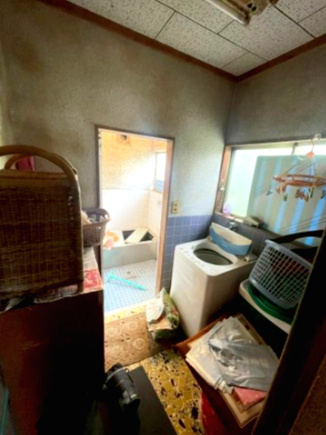 土浦市西根南中古戸建、周辺施設豊富♪の脱衣所