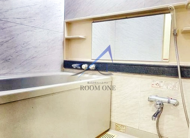 サンシティアヴァンツァーレ文京本郷の浴室|お風呂です。