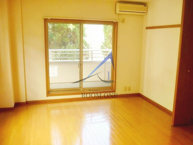 シャルム・ローゼの居間・リビング|洋室のお部屋です。