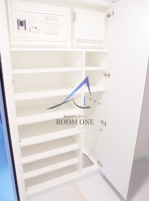 ＲＡＬＬＹ´Ｓ（ラリーズ）