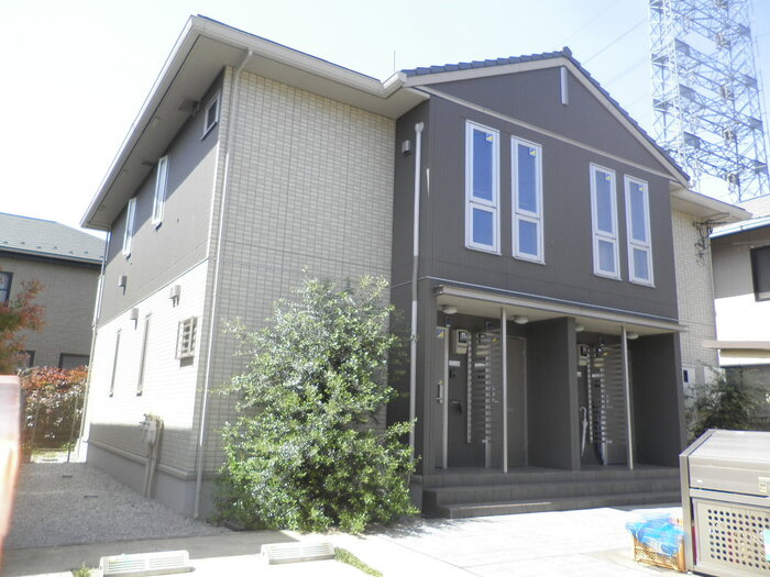 府中市朝日町１丁目のアパートの外観