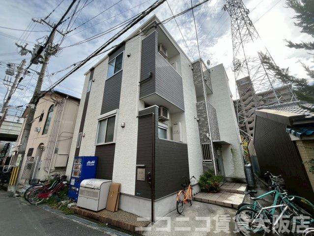 門真市小路町のアパートの外観