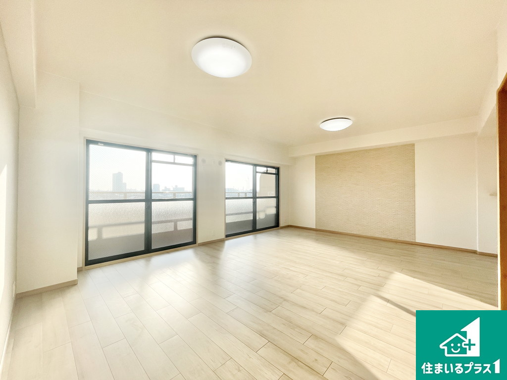 ベルク浜寺公園の居間・リビング