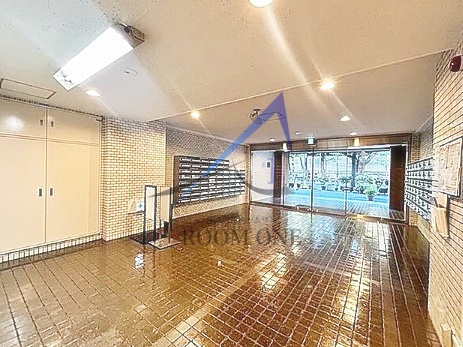 赤門ロイヤルハイツのエントランス|エントランスです。