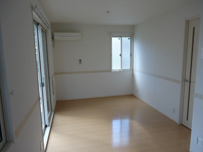 ドルフ東久万Ⅱの居間・リビング|リビングダイニングキッチン