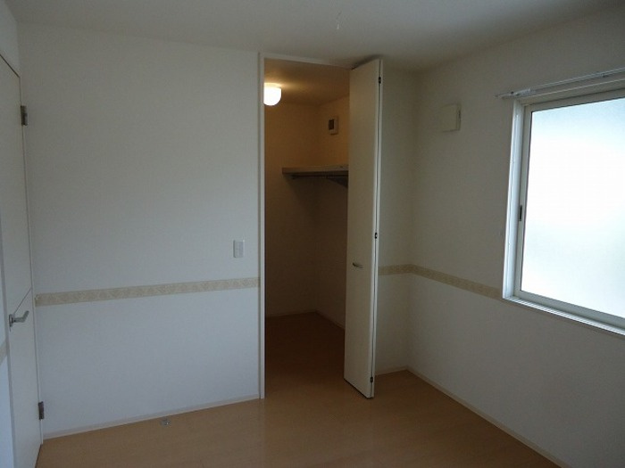 ドルフ東久万Ⅱの洋室|洋室6帖ウォークインクローゼット