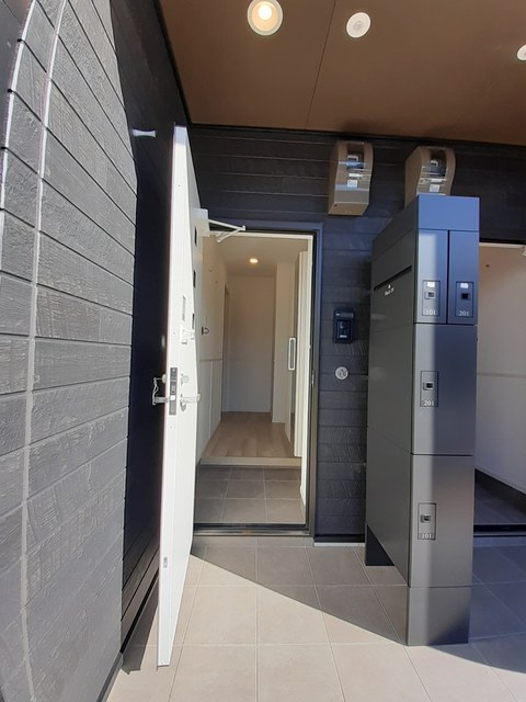 Ｍａｒｉｏ鴨部Ｂの玄関|玄関