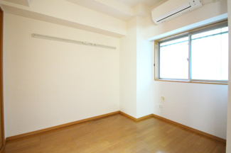 【洋室】 | モニュメントスクエア壱番館