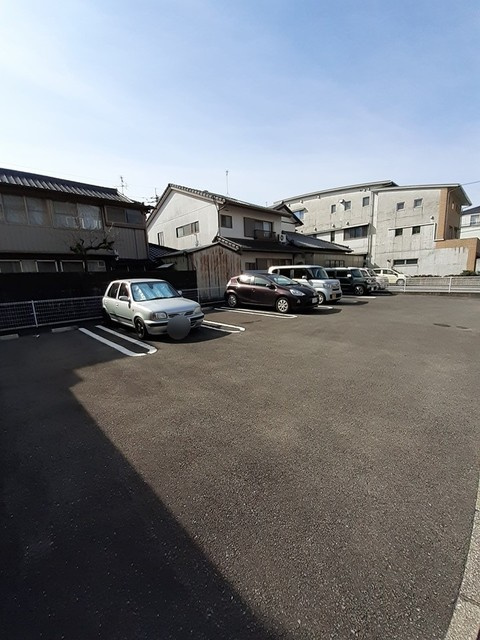 フォーレ宝町の駐車場|駐車場