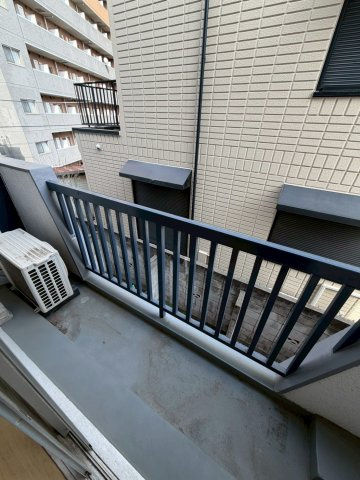 新宿区西新宿４丁目の賃貸マンションのバルコニー