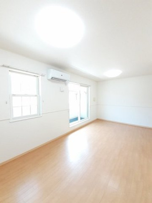 【居間・リビング】 | サンテール | 居間です