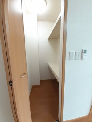 【収納】 | パラクレイシス | ちょっとした収納スペースも充実しています