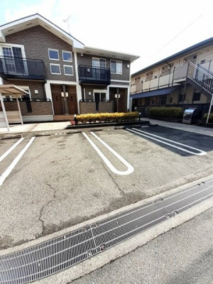 【駐車場】 | パラクレイシス | 駐車場があります