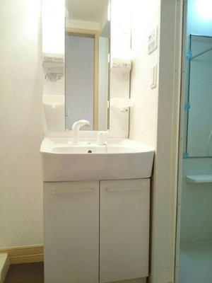 【洗面所】 | アルカンシェル | 広い洗面スペース