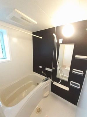 【浴室】 | レザンⅡ | ゆったり過ごせるお風呂です