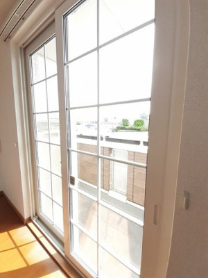 【バルコニー】 | レジデンス手城 | 暖かな日差しのふりそそぐバルコニー