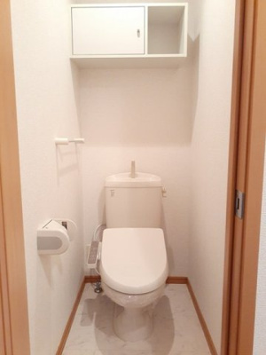 【トイレ】 | レジデンス手城 | ゆったりとした空間のトイレです