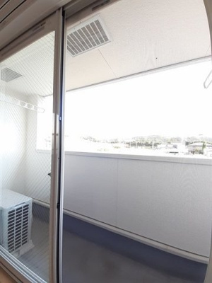 【バルコニー】 | ジョア | 陽当たり良好なバルコニーです