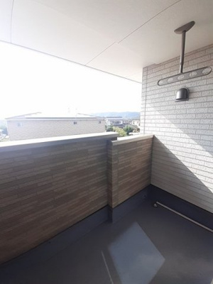 【バルコニー】 | アップルⅡ | バルコニーからの眺めを楽しみながら食事をしませんか