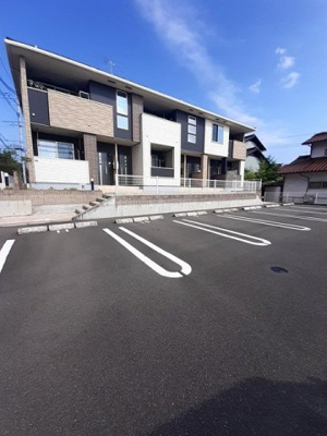 【駐車場】 | アップルⅡ | 駐車スペースもあります