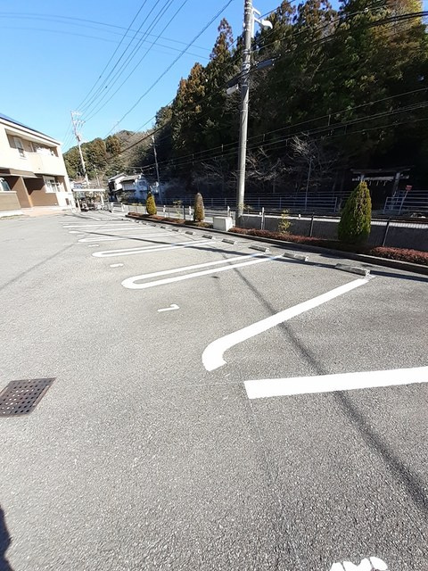 松岡ハイツⅡ　Ｂの駐車場|駐車場
