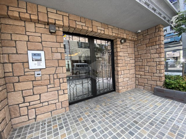 プレジオ布施EUROのエントランス