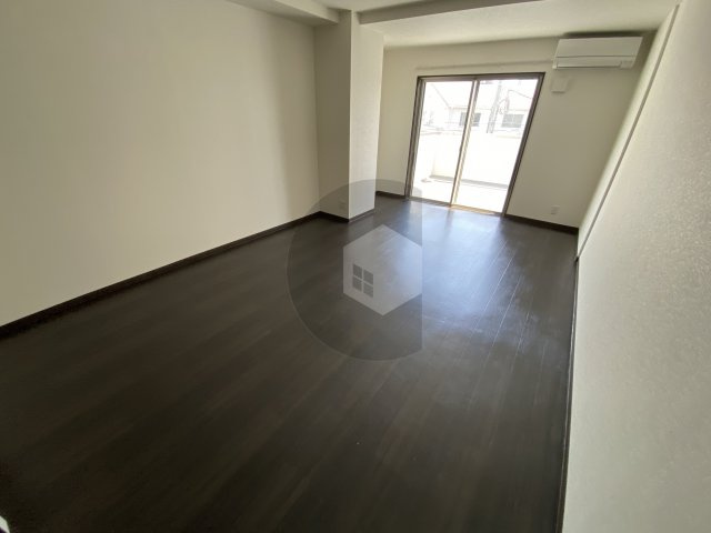 ミワパラディ荒本西の洋室