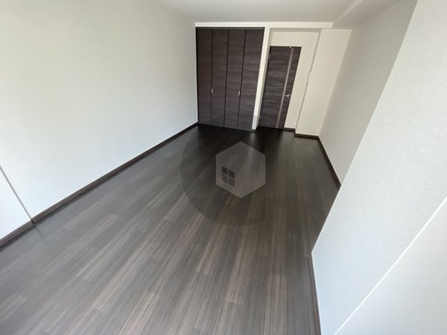 ミワパラディ荒本西の洋室