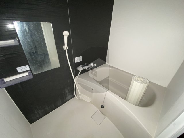 ミワパラディ荒本西の浴室