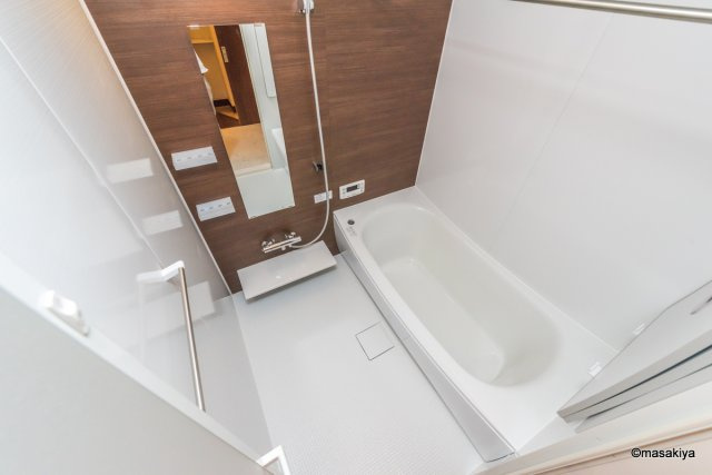 ジョイキューブ吉田の浴室