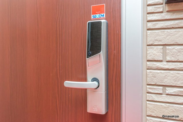 ジョイキューブ吉田のエントランス