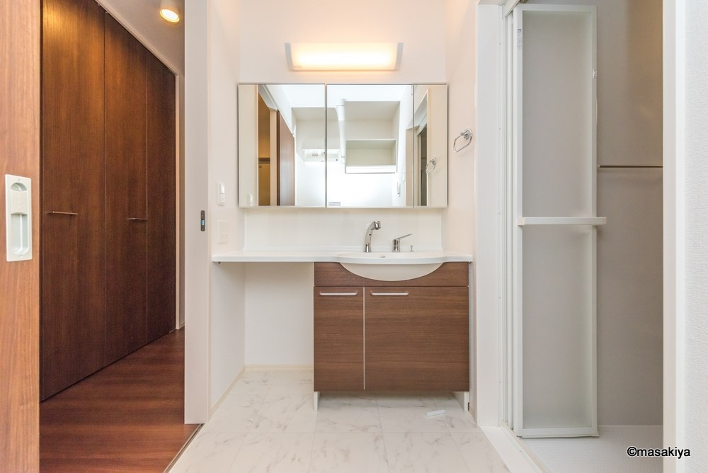 ジョイキューブ吉田の洗面所|洗面・脱衣　シャンプードレッサー付