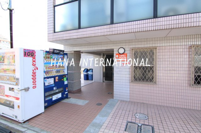 アルカサル今川のエントランス