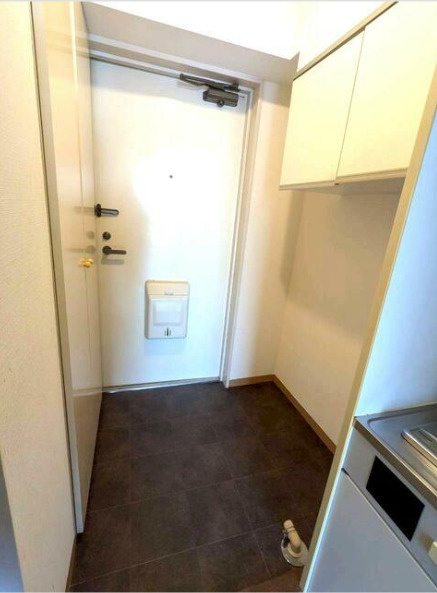 アルカサル今川の玄関