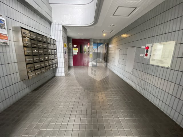 サンハイツ稲田のロビー