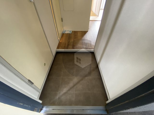 サンハイツ稲田の玄関