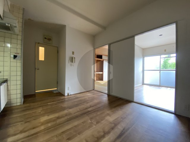 サンハイツ稲田の居間・リビング