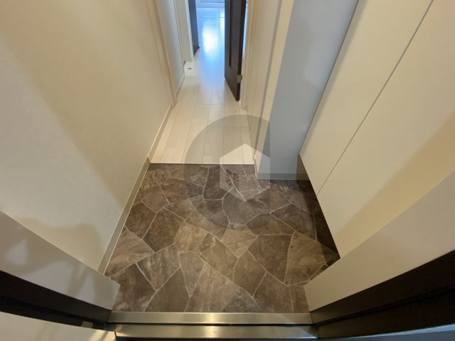 F asecia Carmelの玄関