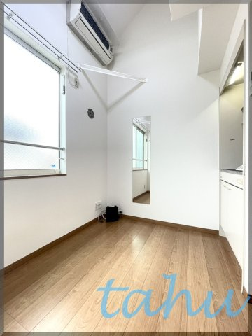 中野区若宮２丁目のアパートの玄関