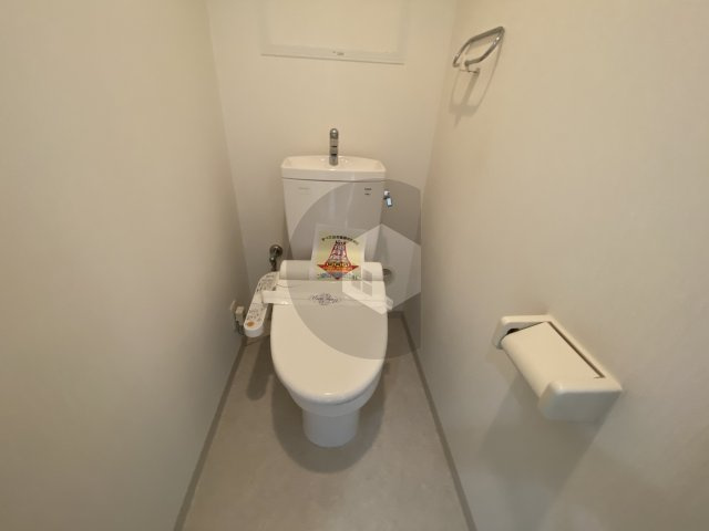 東大阪市西堤学園町２丁目の賃貸マンションのトイレ