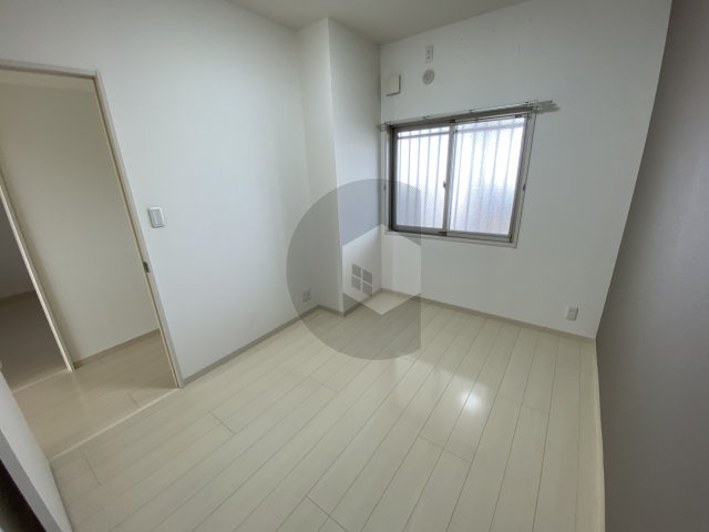 東大阪市西堤学園町２丁目の賃貸マンションの寝室