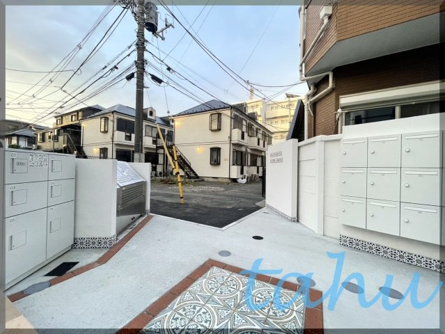 ソルナクレイシア雑司ヶ谷のエントランス