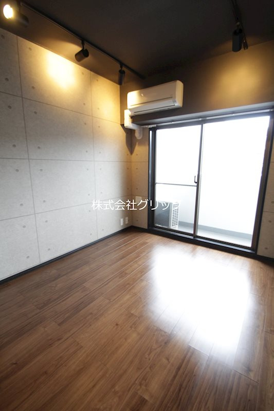 コスモ横浜保土ケ谷の洋室