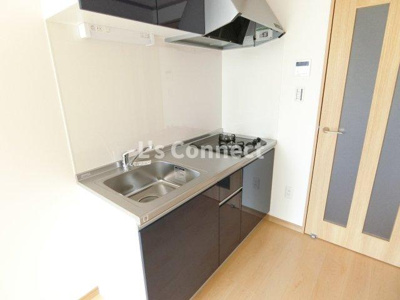 【キッチン】 | ベアドゥメゾンＢ | 2口ガスコンロのシステムキッチン。