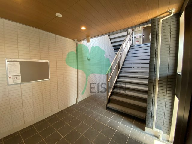 D-room五十川のエントランス