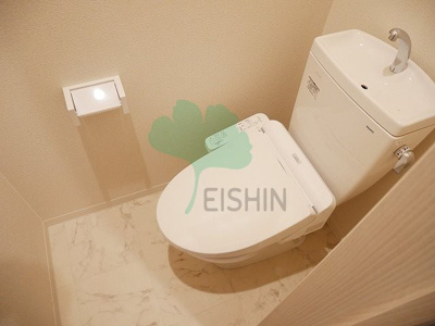 【トイレ】 | ラトゥール吉塚 | 清潔感のあるトイレです。