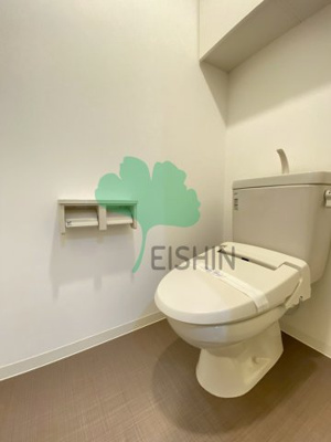 【トイレ】 | アムシュトラーセ | 清潔感のあるトイレです。