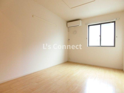 【内装】 | Ｓｔ・ｐａｌ．ＫⅠ | 洋室にもエアコン付きです。