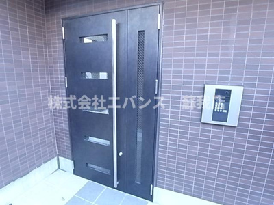 【エントランス】 | KOTI SOGA（コティ ソガ） | 毎日通るエントランスはこのようになっています